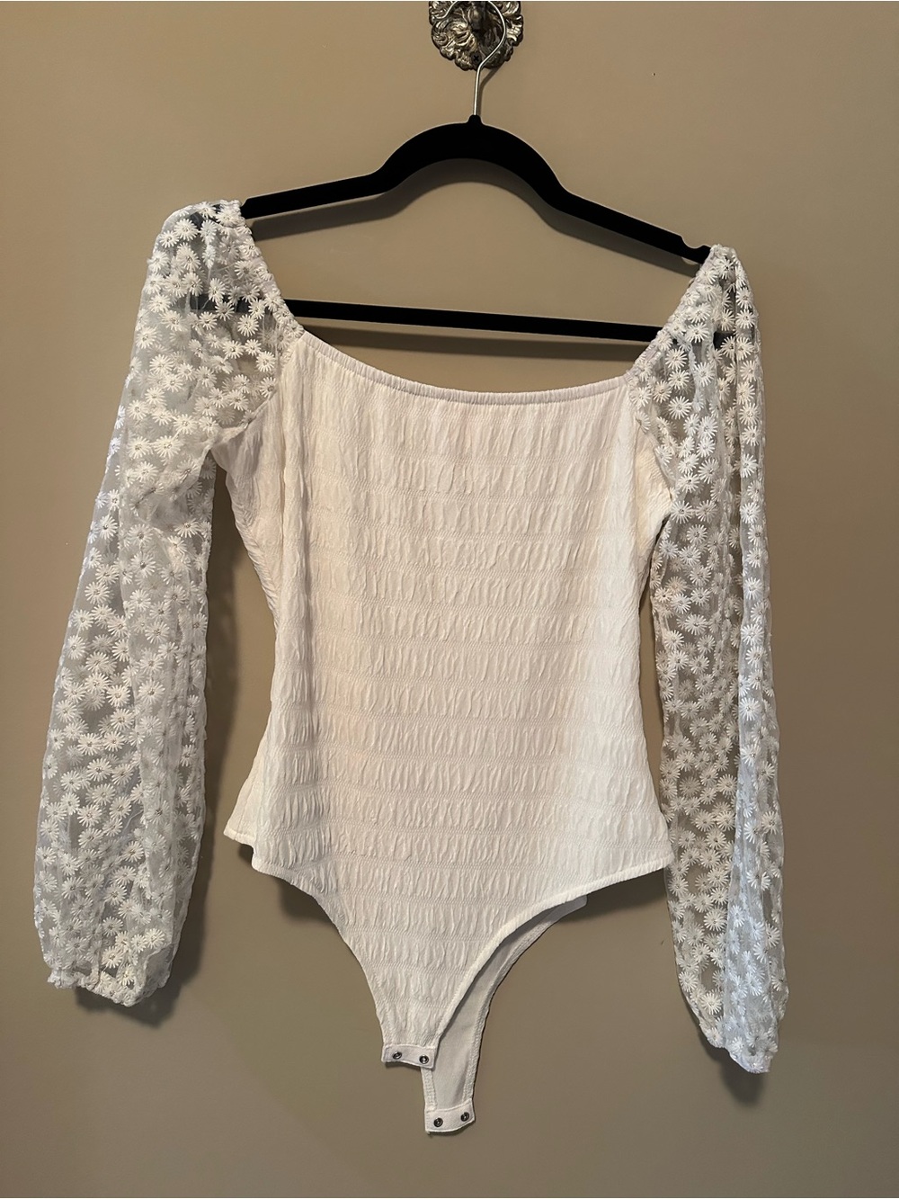Pink Lily White Lace Sleeve Square Neck Bodysuit